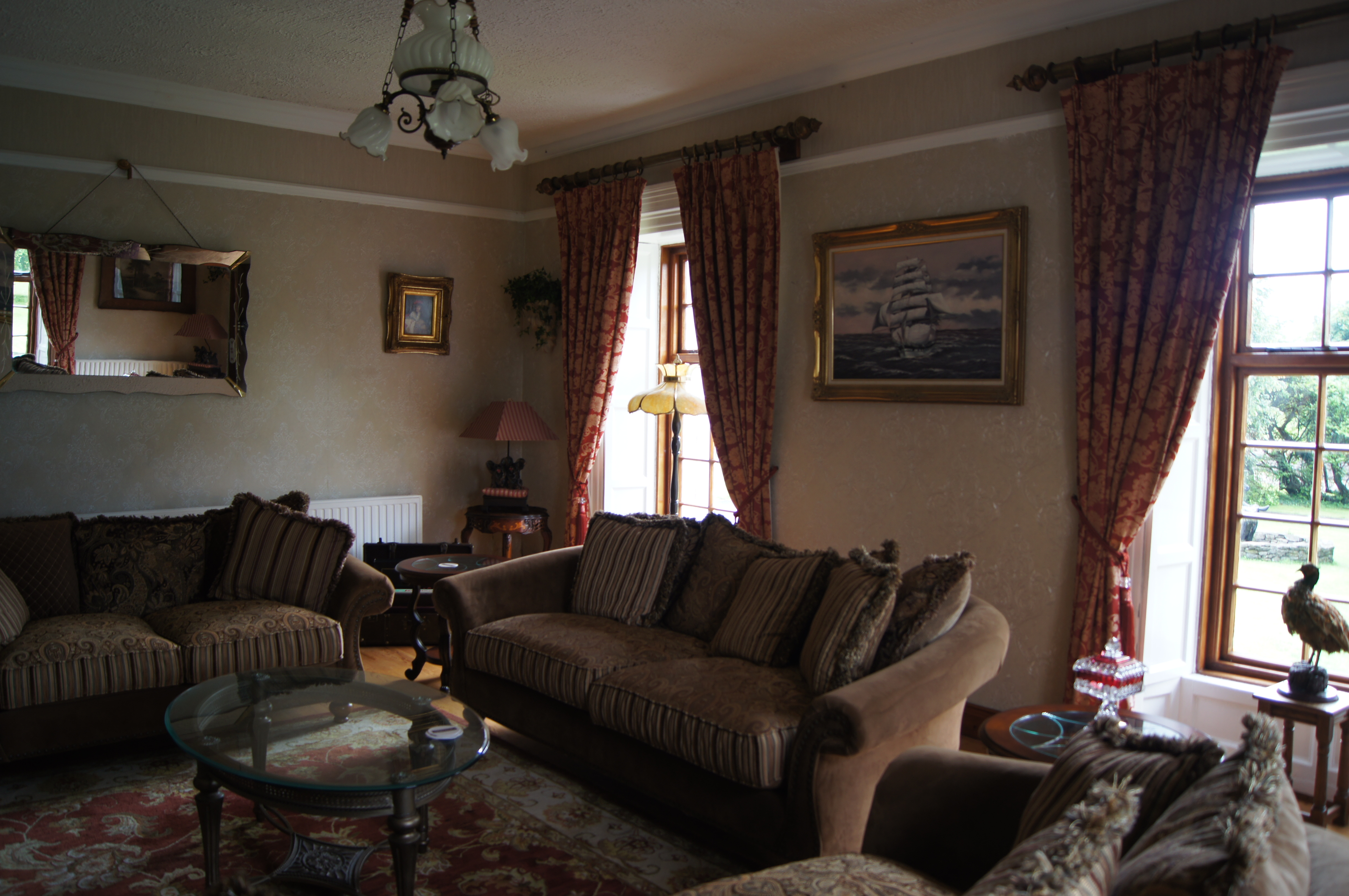 The sitting room at Cavangarden House